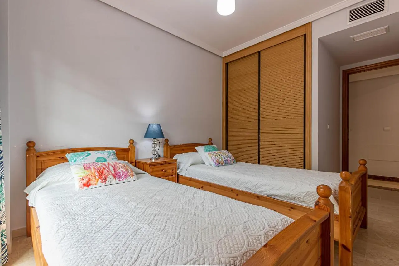 797 Holiday Rentals- Piso con amplia terraza a solo 1 min de la playa Benalmádena Apartamento